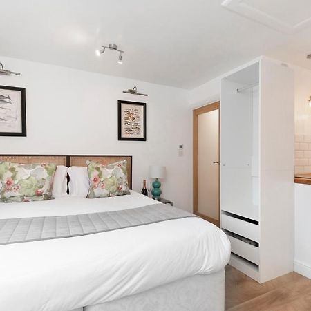 Modern Self Contained Studio Home Cheltenham Luaran gambar