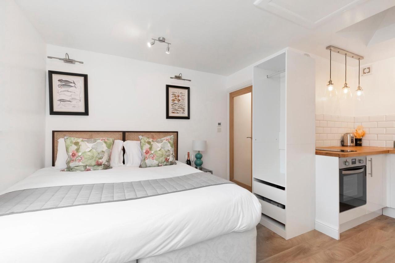Modern Self Contained Studio Home Cheltenham Luaran gambar