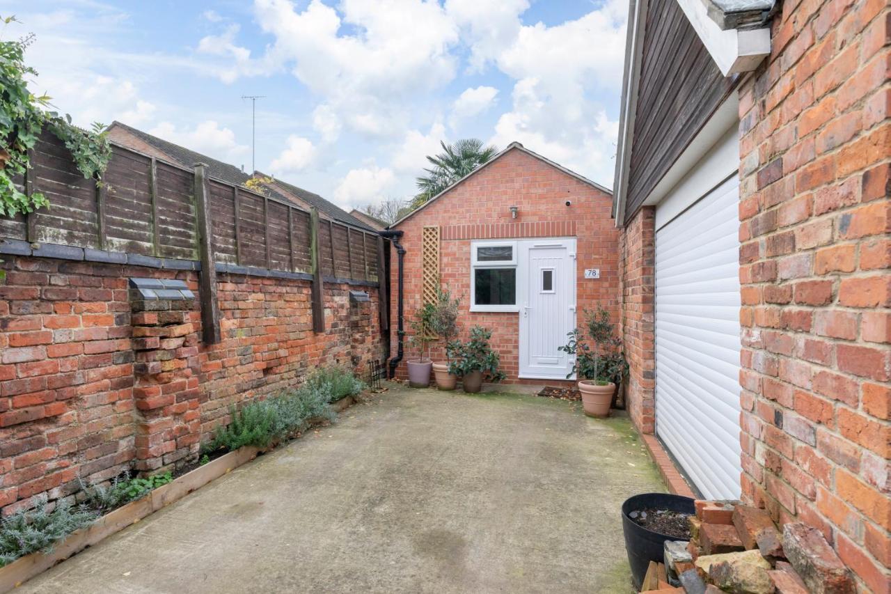 Modern Self Contained Studio Home Cheltenham Luaran gambar